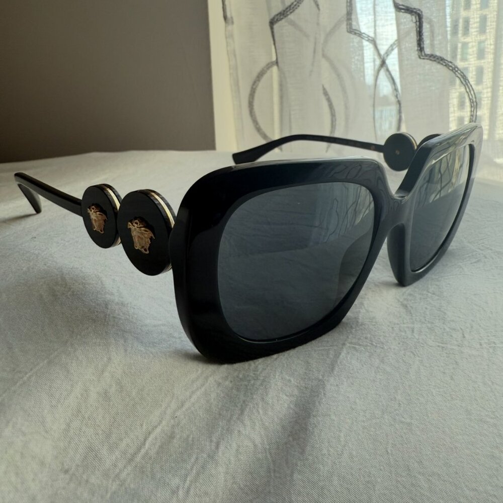 Round Versace Sunglasses